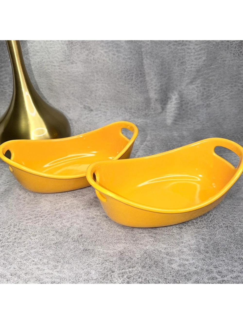 2 Rachael Ray Yellow 12 oz Oval Stoneware Bakers with Handles